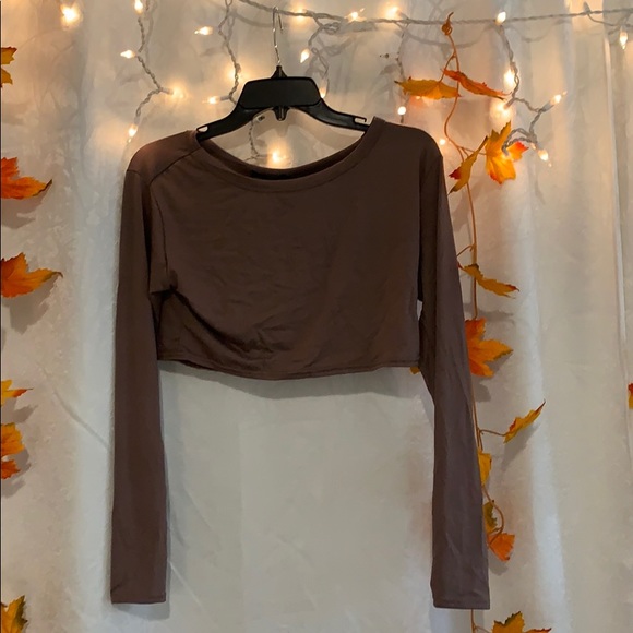 Pretty Little Thing cropped long sleeve - Picture 1 of 2
